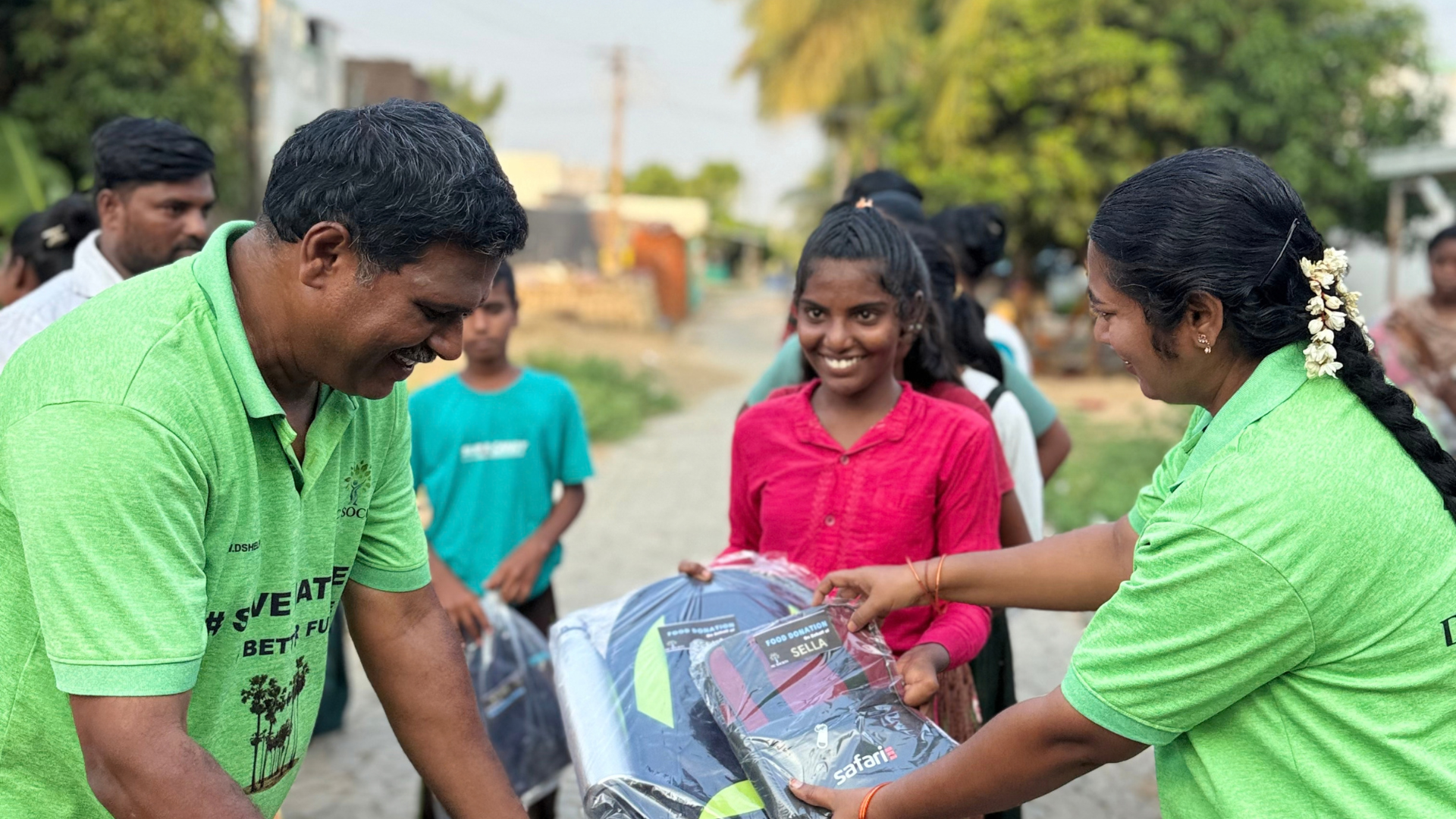 Donate School Bags to Needy Children in Chennai