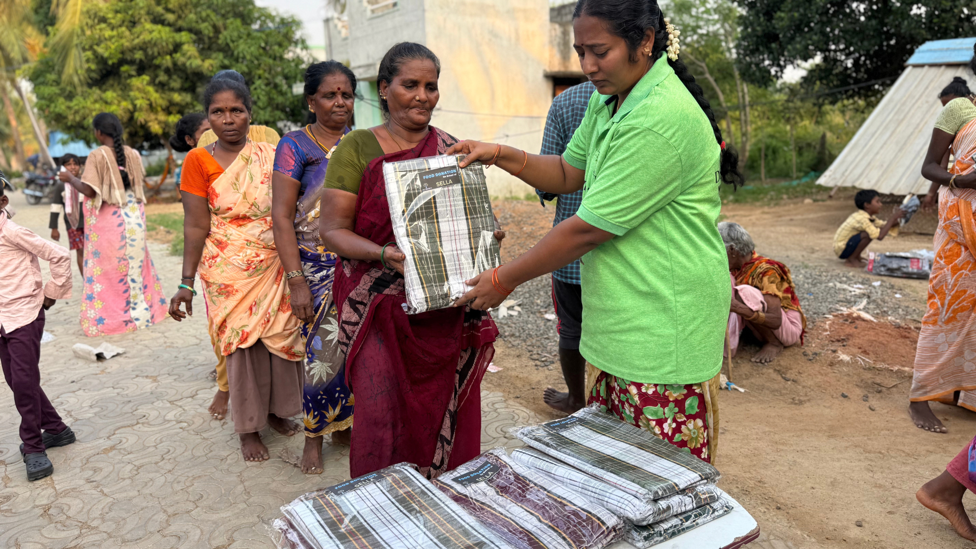 Donate Blankets for Needy People in Hyderabad This Winter